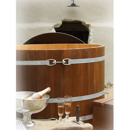 Historic Schauberhof Built In 1747 *